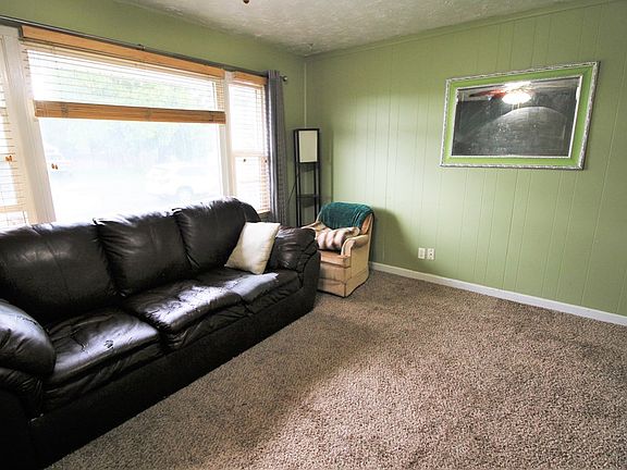 3rd image of 1750 S Avocet Dr