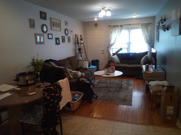 5th image of 14924 Cross Island Pkwy #1