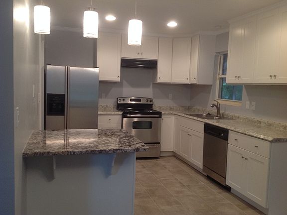 Newly Remodeled Kitchen