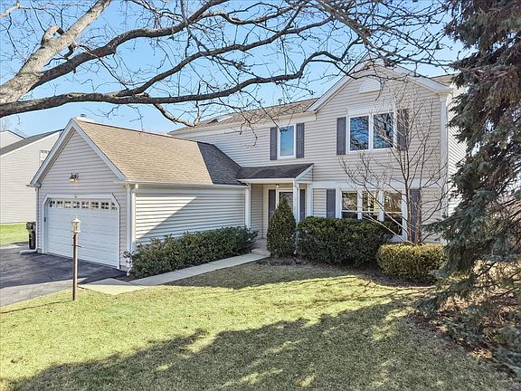2nd image of 481 Pheasant Ridge Rd
