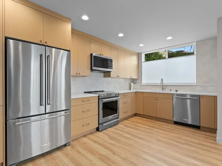 2509 N 42nd St — Photo 7