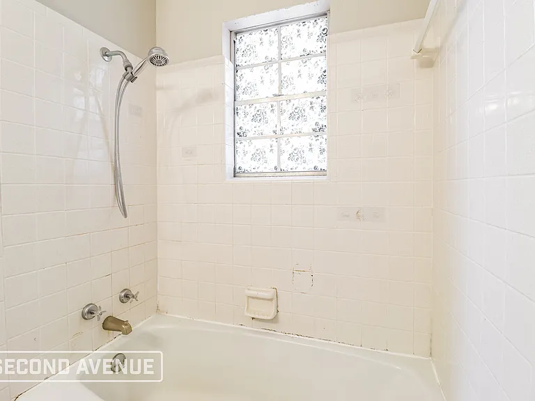 8110 Alvin Ln — Photo 20