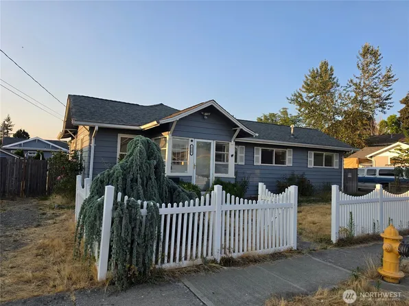 225 14th Street SE, Auburn, WA 98002