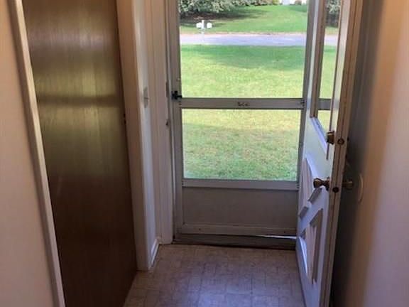 3rd image of 57 Burningtree Ln