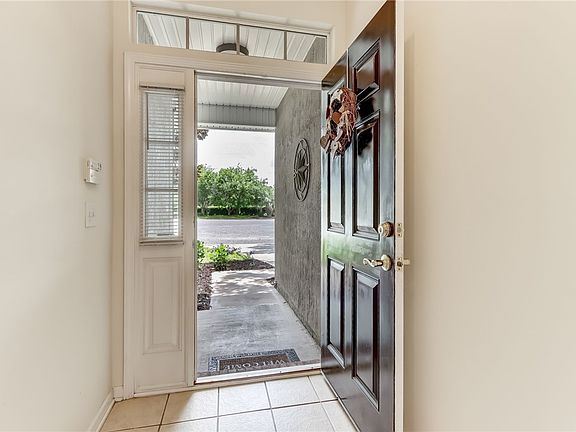 5th image of 96375 Piedmont Dr