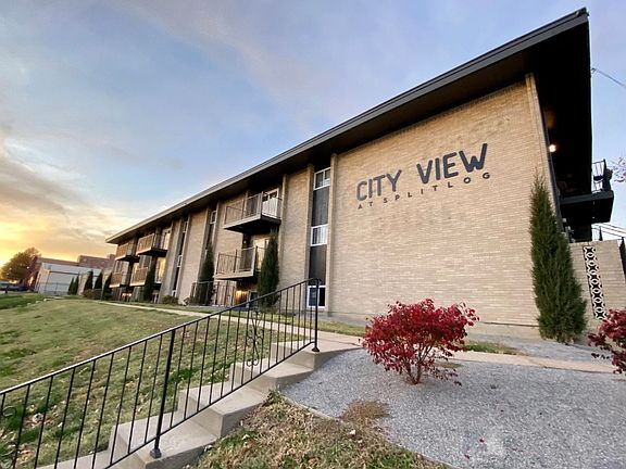 2nd image of 516 Splitlog Ave APT 9