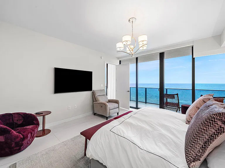 900 N Ocean Blvd #1504 — Photo 20