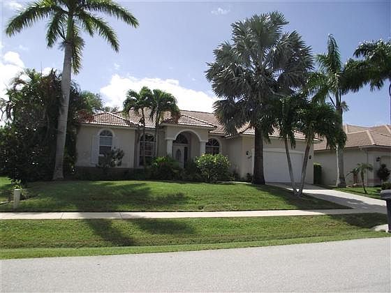 1st image of 1033 Fieldstone Dr