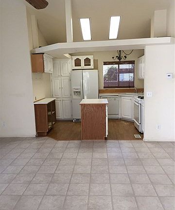 4th image of 20068 Edgewater Dr