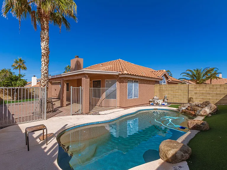 6601 E Presidio St — Photo 36