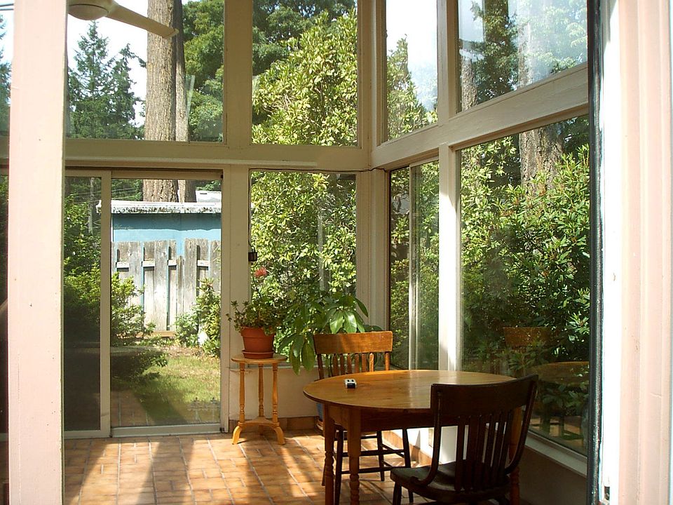 2nd image of 7555 Dowerdell Ln W