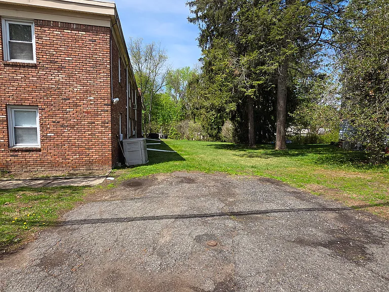 16 E Belmont Ave #8 — Photo 20