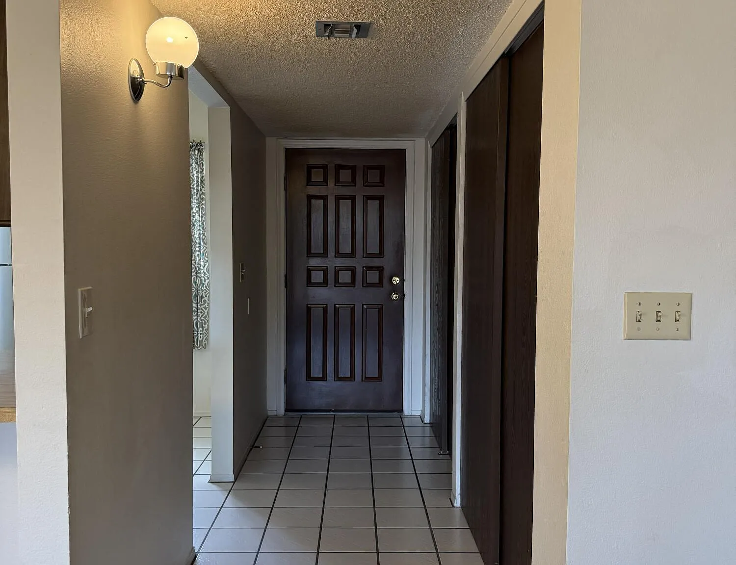 2 bed, 2.0 bath, 1139 sqft, $1,400 — Photo 2