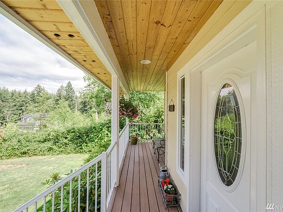 3rd image of 927 Double View Dr
