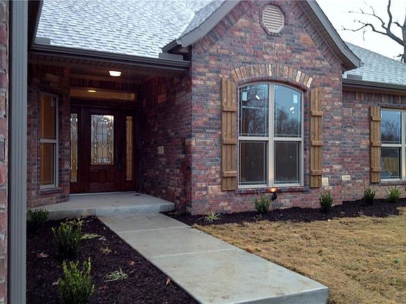 2nd image of 6403 SW Fairview Blvd