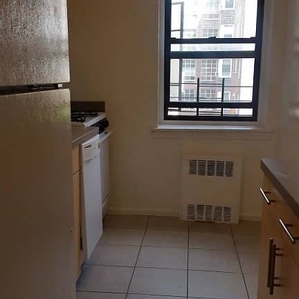4th image of 9960 64th Ave APT 2R