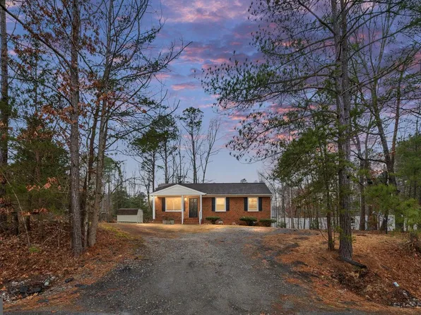 100 American Dr, Ruther Glen, VA 22546