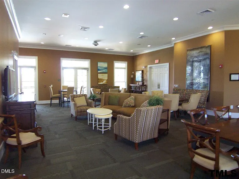 4001 Jockey Club Cir — Photo 21
