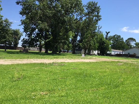 5th image of 1901 Canal Blvd