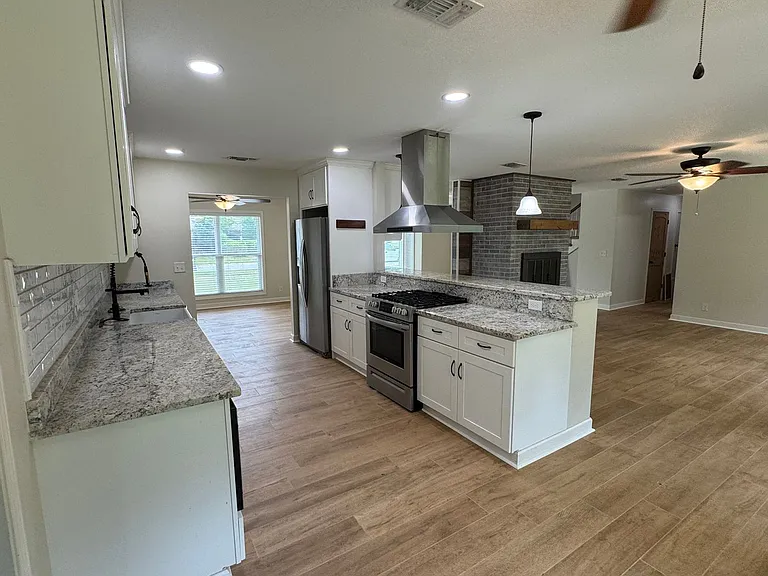 7866 Apollo Dr — Photo 9