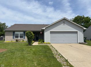 1562 Prairieview Ln, Greenfield, IN