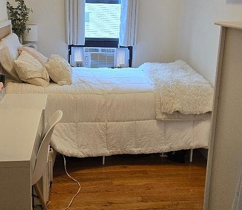 3rd image of 330 E 65th St APT 19