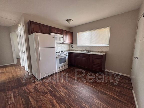 3rd image of 8634 Burton Ave #B