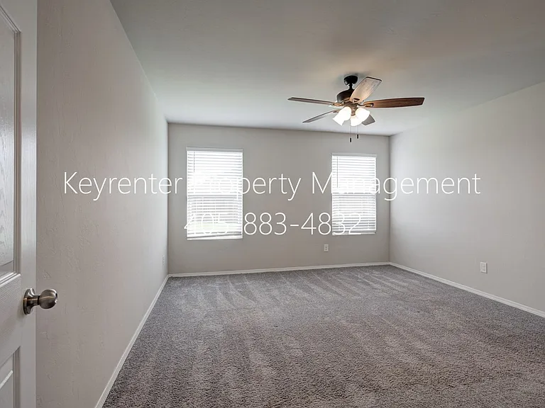 440 Fox Den Dr — Photo 28