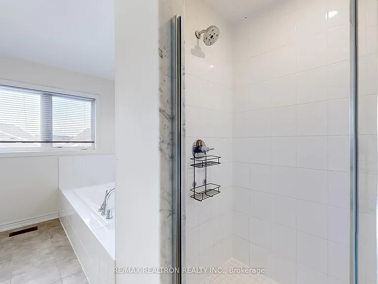 22 Pietrowski Dr #UPPER — Photo 32