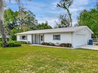 1416 W Chelsea Ave, Deland, FL 32720