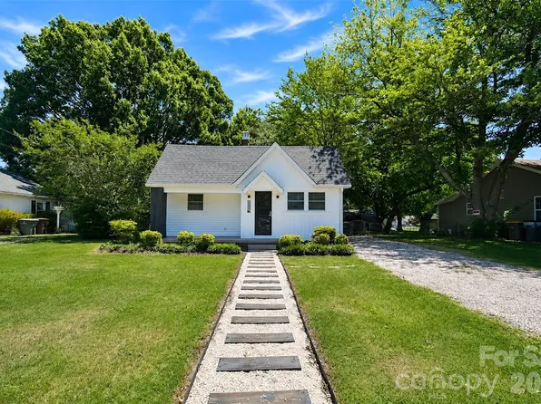 1002 Laura Ave, Kannapolis, NC 28083