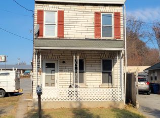 21 Water St, Reading, PA 19605