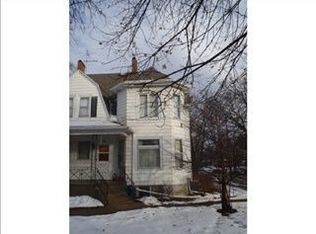 1337 S Carroll Ave, Freeport, IL 61032