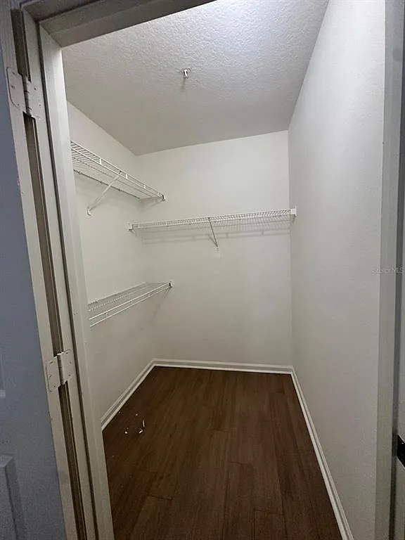 3 bed, 2.0 bath, 1199 sqft, $1,800 — Photo 3