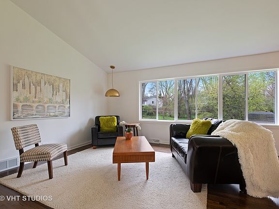 5th image of 1152 Thorn Tree Ln