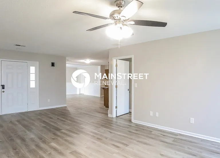 400 Holtz St — Photo 4