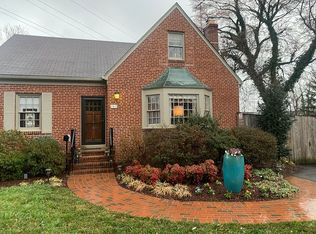 762 Grace St, Herndon, VA 20170