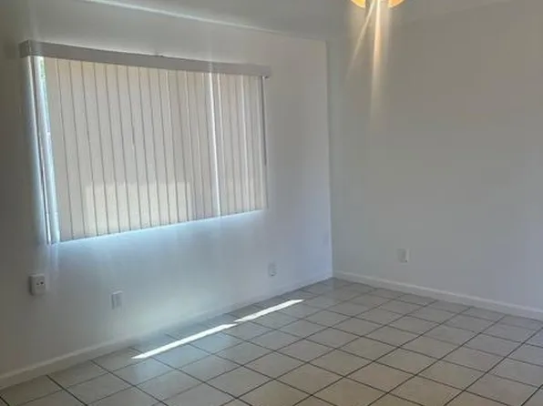 2967 E Iowa Ave, Fresno, CA 93701