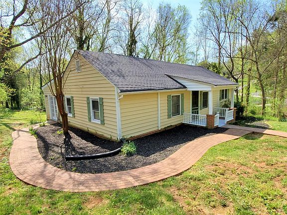 3rd image of 3318 Westbrook Cir