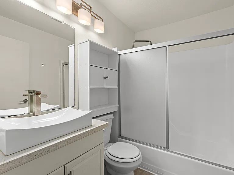 8338 Regents Rd #2O — Photo 14