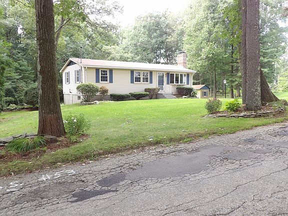 2nd image of 53 H Putnam Rd