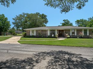 617 Burgundy Ln, Fort Walton Beach, FL 32547