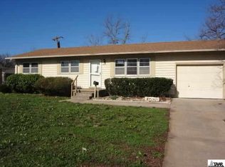 1844 Roach St, Salina, KS 67401