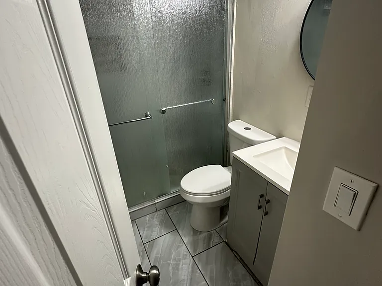 114 Robinhood Dr — Photo 14