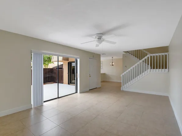 6410 64th Way, West Palm Beach, FL 33409
