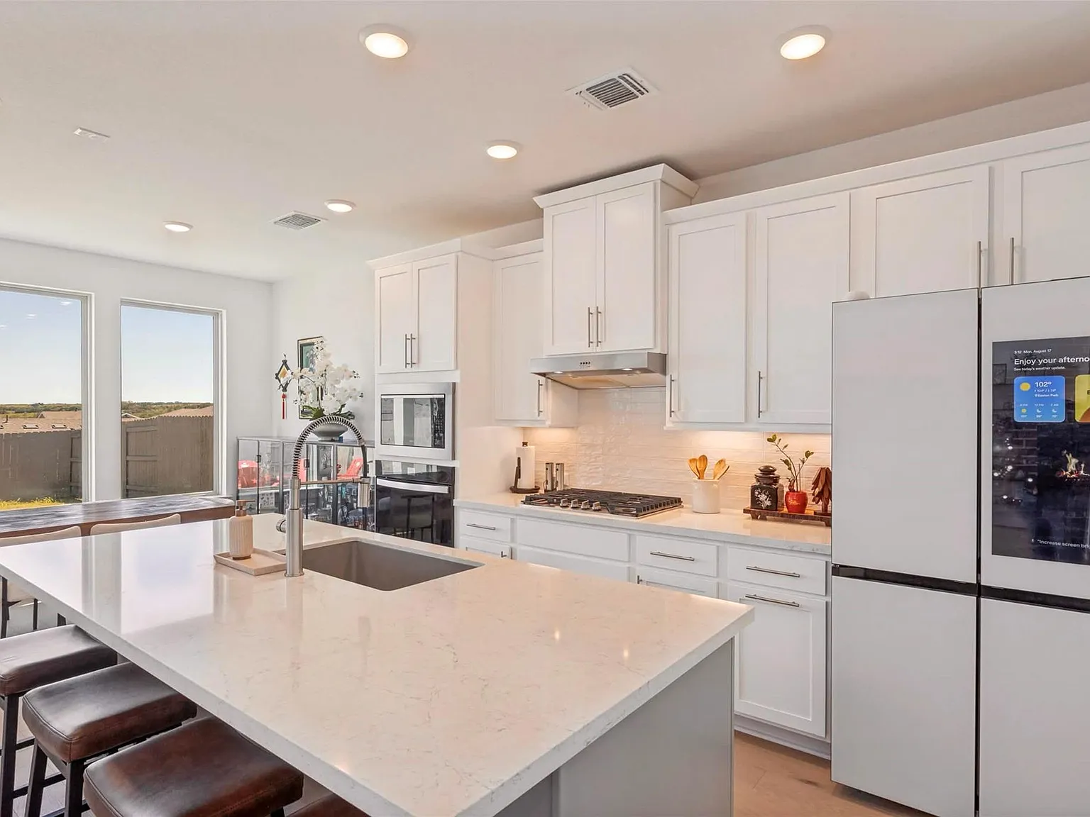 3 bed, 2.5 bath, 1779 sqft, $2,850 — Photo 3