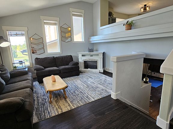 3rd image of 12897 S Grindstone Cir W