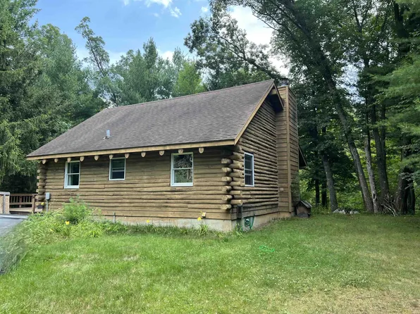 N4116 Fern Ln, Oxford, WI 53952