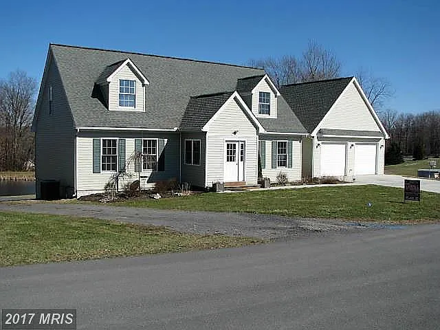 705 Sunshine Dr photo 1