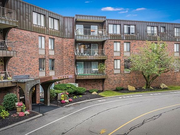 3rd image of 1002 Paradise Rd APT Phe